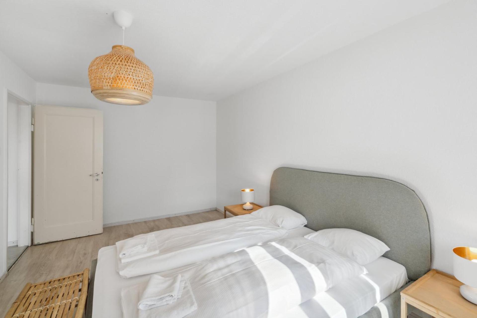 Affordable Comfort In Zurich Zurique Exterior foto