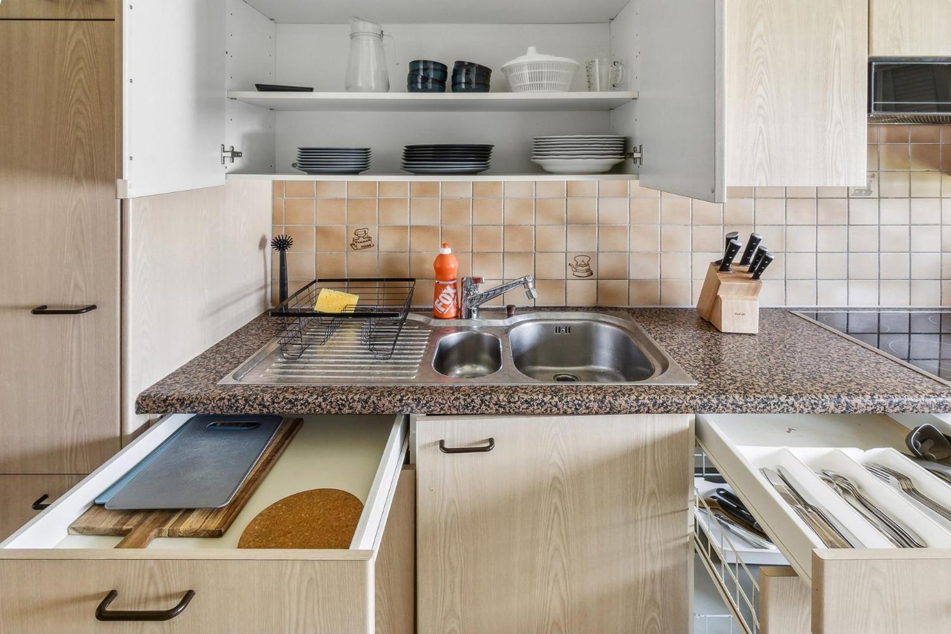 Affordable Comfort In Zurich Zurique Exterior foto