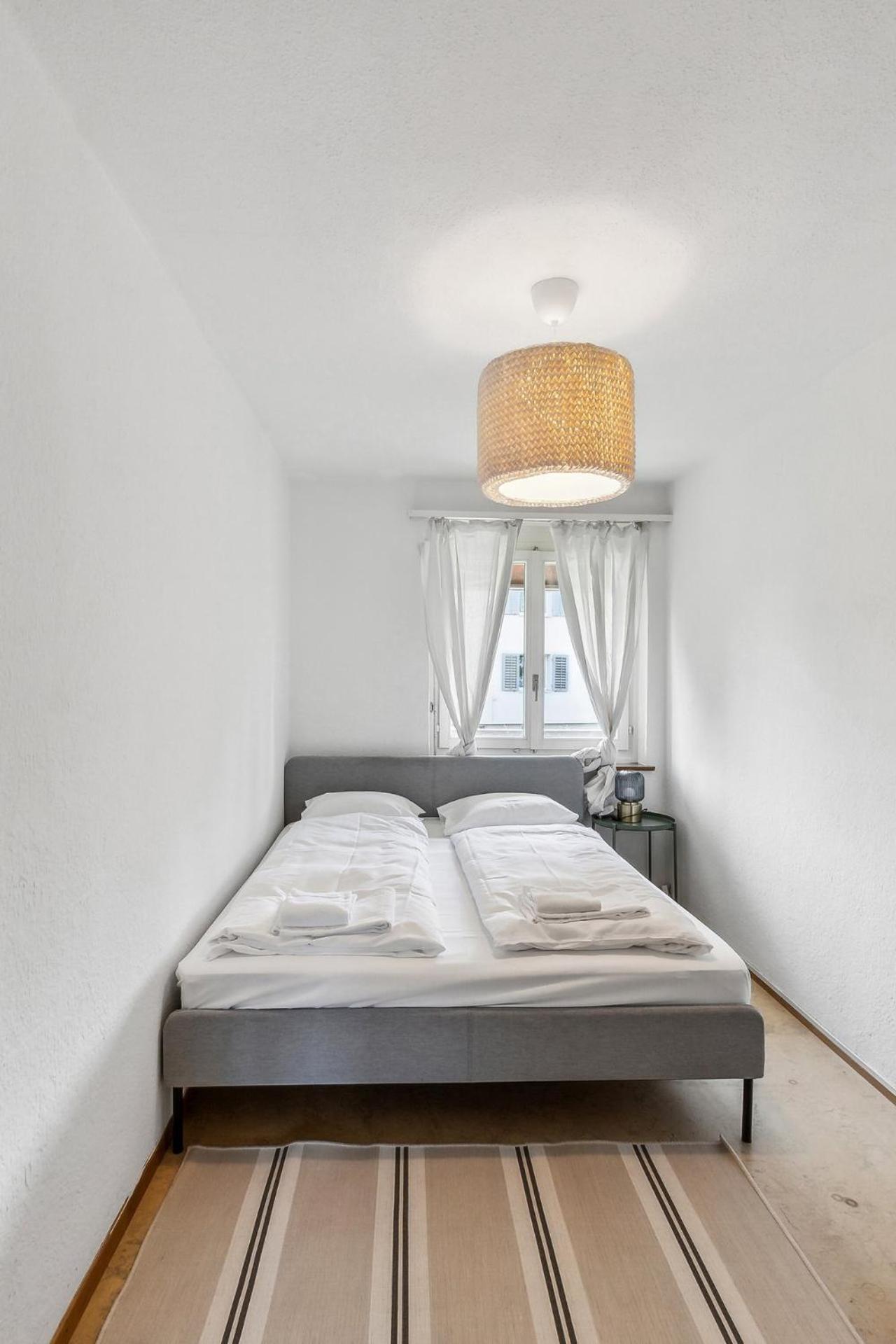 Affordable Comfort In Zurich Zurique Exterior foto